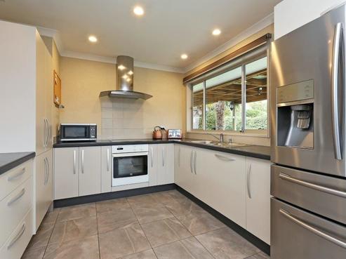 13 Bale Place, Havelock North