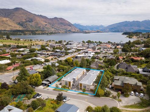 208/29 Warren Street, Wanaka