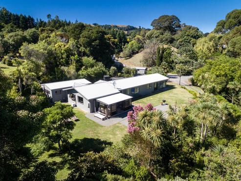 135 Tauroa Road, Havelock North