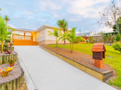 42 Commodore Drive, Lynfield