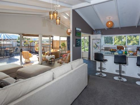 141 Lorraine Place, Whangamata