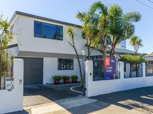 1/8 Meeanee Quay, Westshore