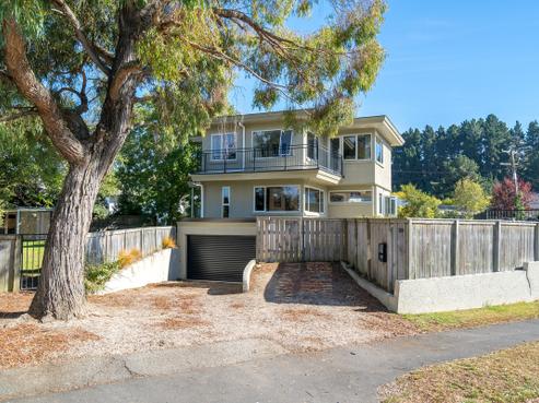31 Flower Street, Fairfield