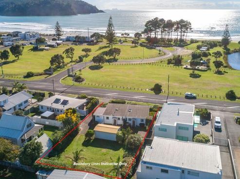 513 Ocean Road, Whangamata