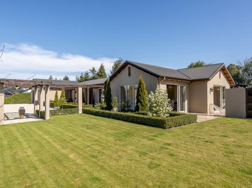 54 Oakgrove Drive, Rangiora