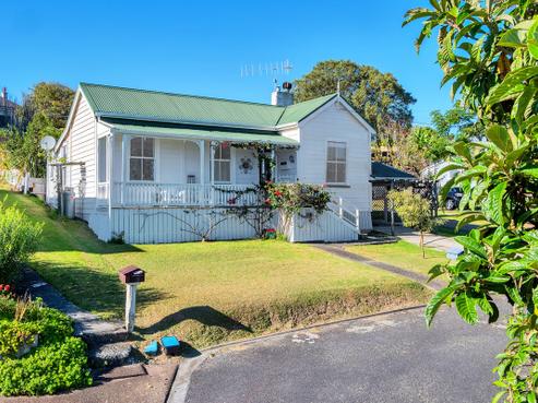 11 Gow Street, Helensville