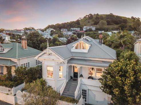 13 Vauxhall Road, Devonport