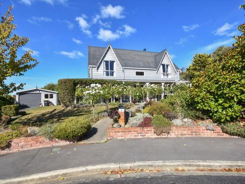 8 Alfred Place, Fairfield
