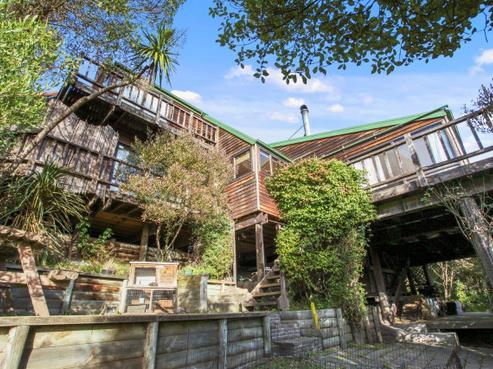 96 Soleares Avenue, Mount Pleasant