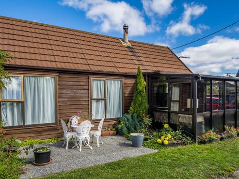 3A Pukatea Street, Eastbourne