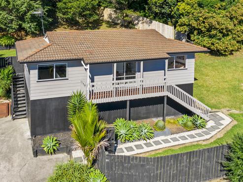 83 Spinella Drive, Bayview
