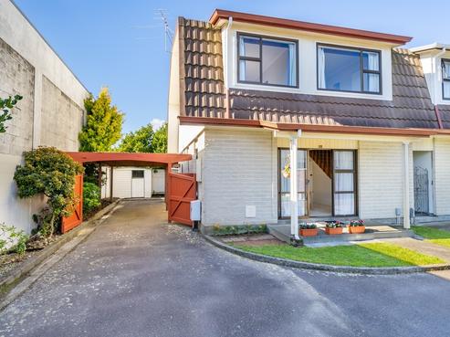 54 Mabey Road, Avalon