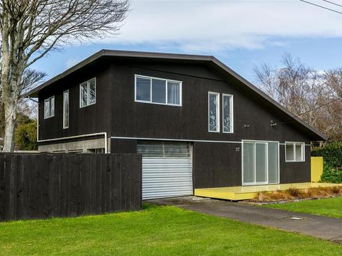 23 Old South Road, Okato