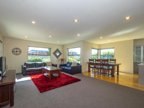 13 Parkdale Close, Allenton