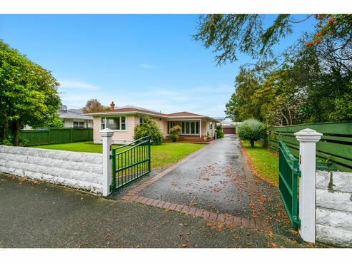 80 Pretoria Street, Central Hutt
