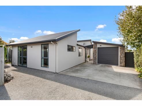 98A Gilberthorpes Road, Hei Hei
