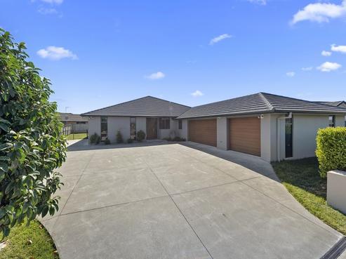 19 Tallentire Crescent, Huntington
