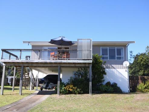 11 Kennedy Park Drive, Pauanui