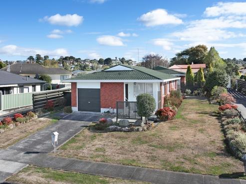 30 Cedar Crescent, Feilding