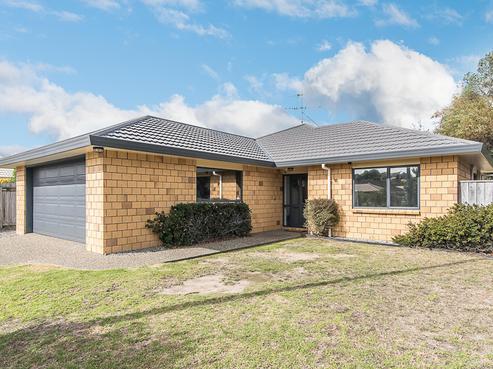 92 Weggery Drive, Waikanae Beach