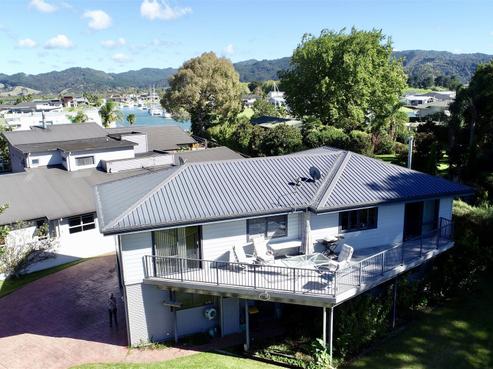 102 South Highway, Whitianga