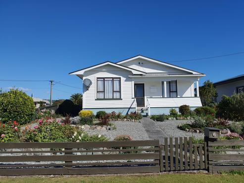 6 Achilles Street, Blaketown