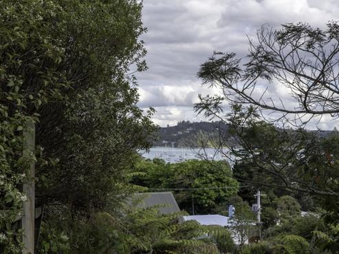5 Grants Avenue, Russell