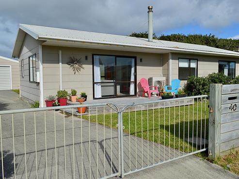 40 Scott Avenue, Otaki Beach