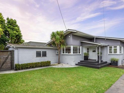 15 Eversleigh Road, Belmont