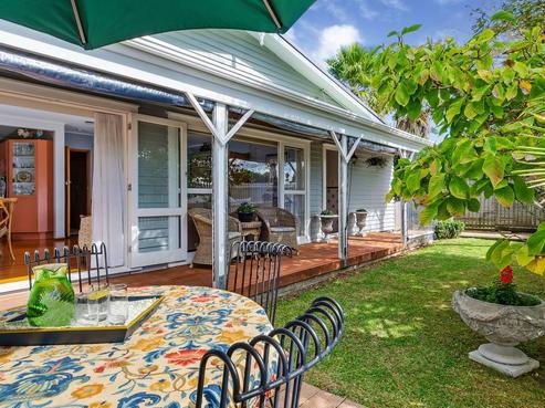 1/10 Knights Road, Rothesay Bay