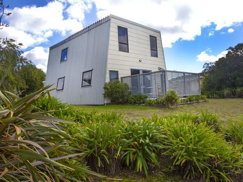 303 Papanui Road, Whangamata
