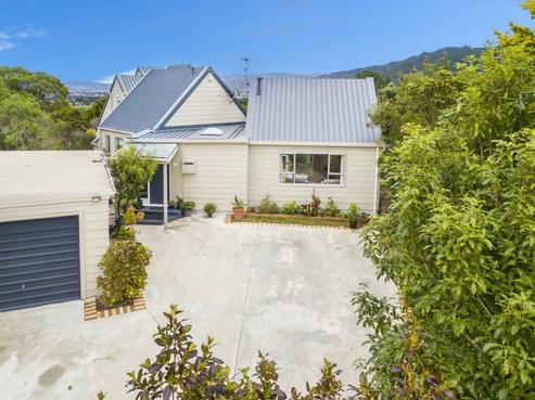 2 Serenity Grove, Maoribank