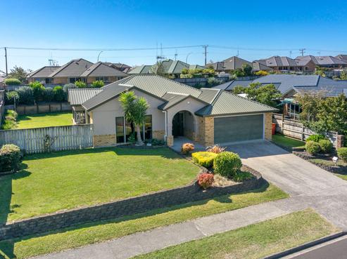 104 Ayrshire Drive, Grandview Heights