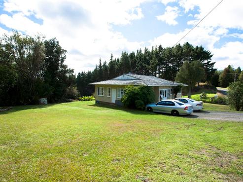 129 Bodhisattva Road, Waitoki