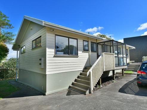 14 Melandra Road, Stanmore Bay
