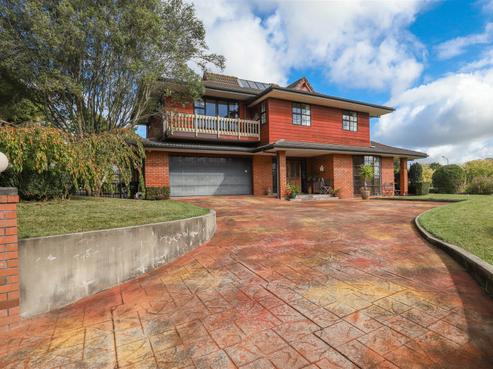 2 Crowden Place, Harrowfield