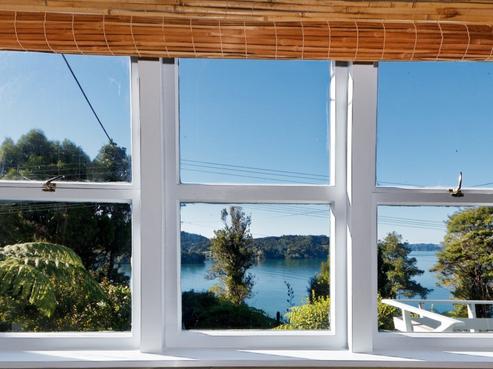 1272 Huia Road, Huia