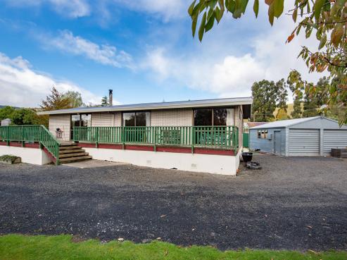 6 Greenwich Street, Waihola