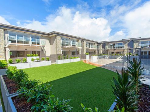 303/252 Centreway Road, Orewa