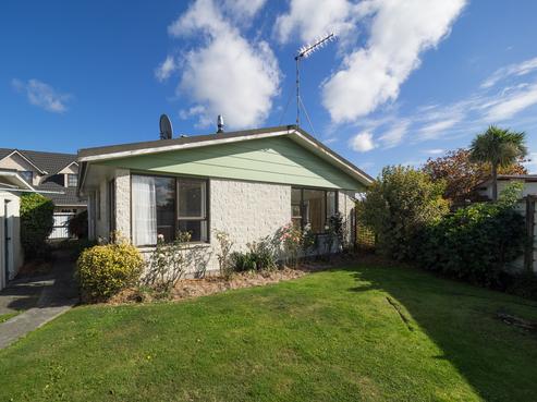 5 Burton Place, Allenton