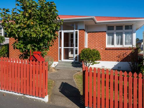 8 Baldwin Street, North East Valley