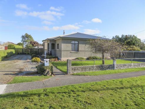 17 Carlyle Street, Mataura
