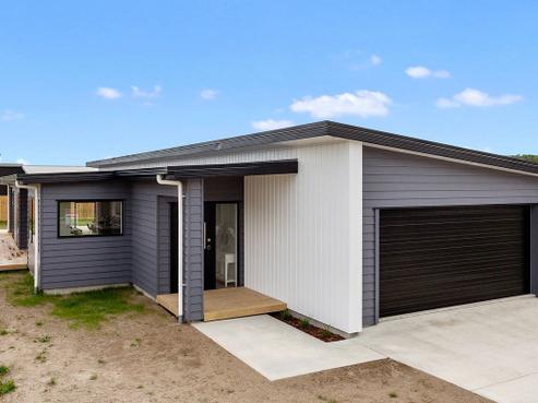 8 Kotare Drive, Coastlands