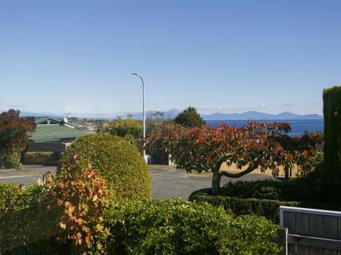 1/6 Birch Street, Hilltop