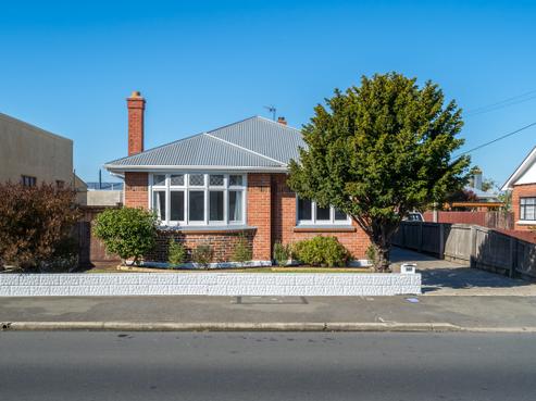 137 Bay View Road, South Dunedin
