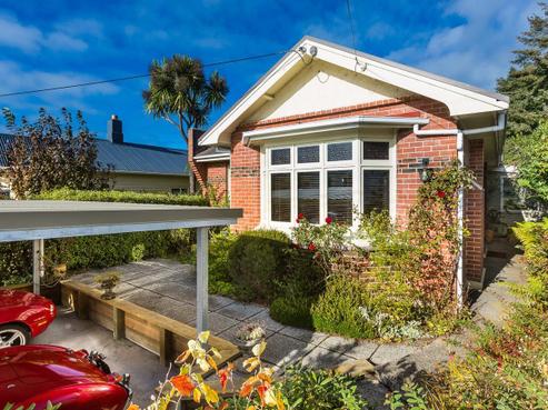 56 Pacific Street, Roslyn