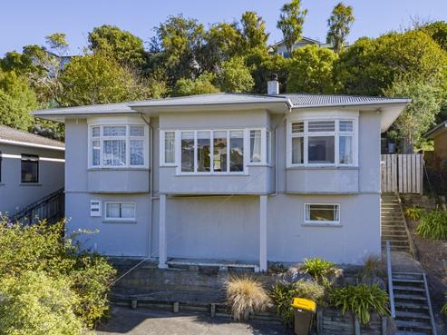 15 Queens Road, Stepneyville