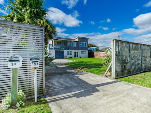19 Mahana Road, Paraparaumu Beach