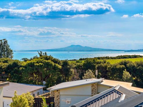 4 Fantail Crescent, Maraetai