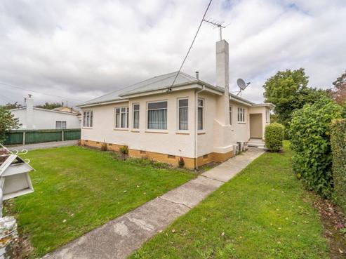 16 Humphries Street, Greytown